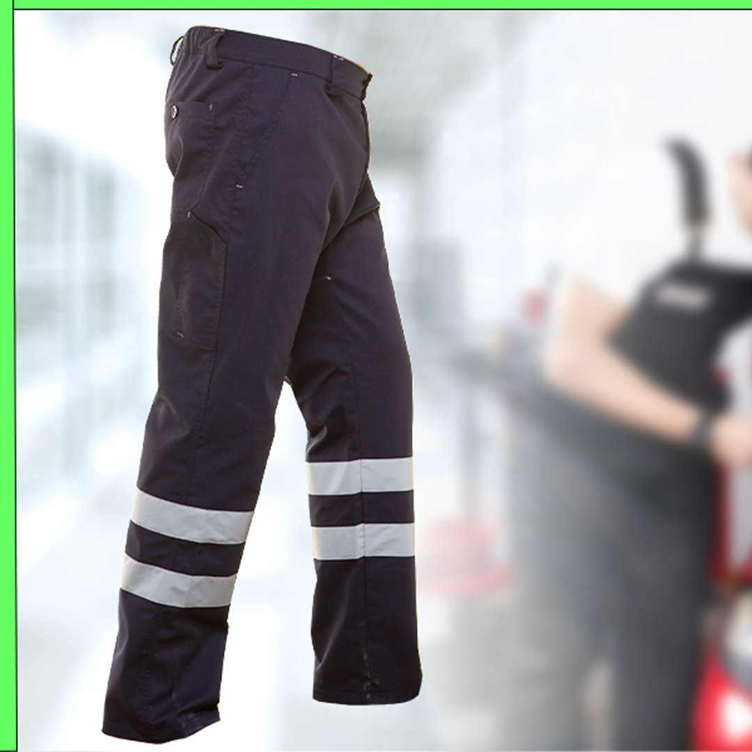Multi-pocket trousers with reflective bands